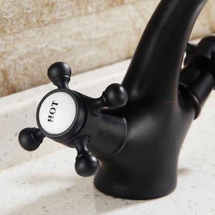 Bathroom Sink Faucet ,Centerset Oil-rubbed Bronze Centerset One Hole Two Handles One Hole Bath Taps