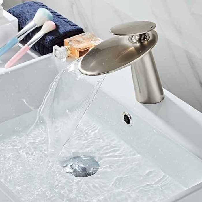 Bathroom Sink Faucet, Brass Waterfall Single Handle One Hole Modern Style Bath Taps with Hot and Cold Water