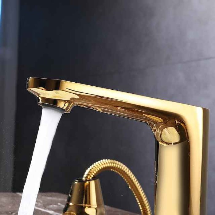 Bathroom Sink Faucet - Pullout Spray / Widespread Chrome / Electroplated Widespread Single Handle Three HolesBath Taps