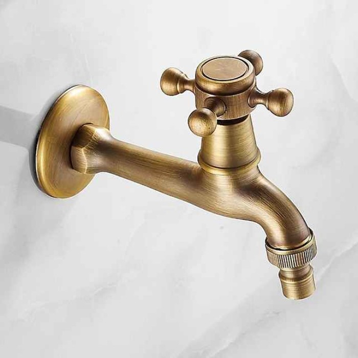 Outdoor Faucet Wall Mounted Single Handle/Outdoor/Indoor One Hole Centerset Retro Vintage Decorative Solid Brass Bathroom Sink Faucet Faucet Tap