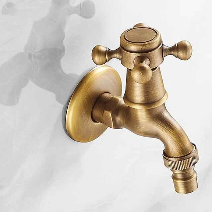 Outdoor Faucet Wall Mounted Single Handle/Outdoor/Indoor One Hole Centerset Retro Vintage Decorative Solid Brass Bathroom Sink Faucet Faucet Tap