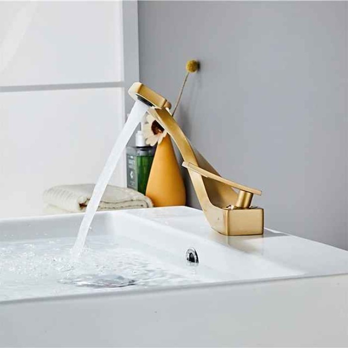 Bathroom Sink Mixer Faucet, Mono Wash Basin Single Handle Basin Taps Washroom, Monobloc Vessel Water Brass Tap Deck Mounted with Hot and Cold Hose