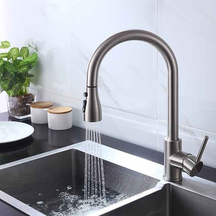 Kitchen Faucet - Single Handle One Hole Chrome / Brushed / Electroplated Pull-out / Pull-down / Standard Spout Centerset Modern Contemporary Kitchen Taps