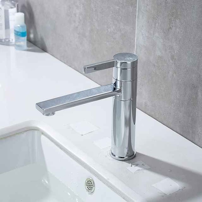 Bathroom Sink Faucet - Rotatable Chrome Centerset Single Handle One HoleBath Taps