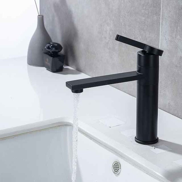 Bathroom Sink Faucet - Rotatable Chrome Centerset Single Handle One HoleBath Taps