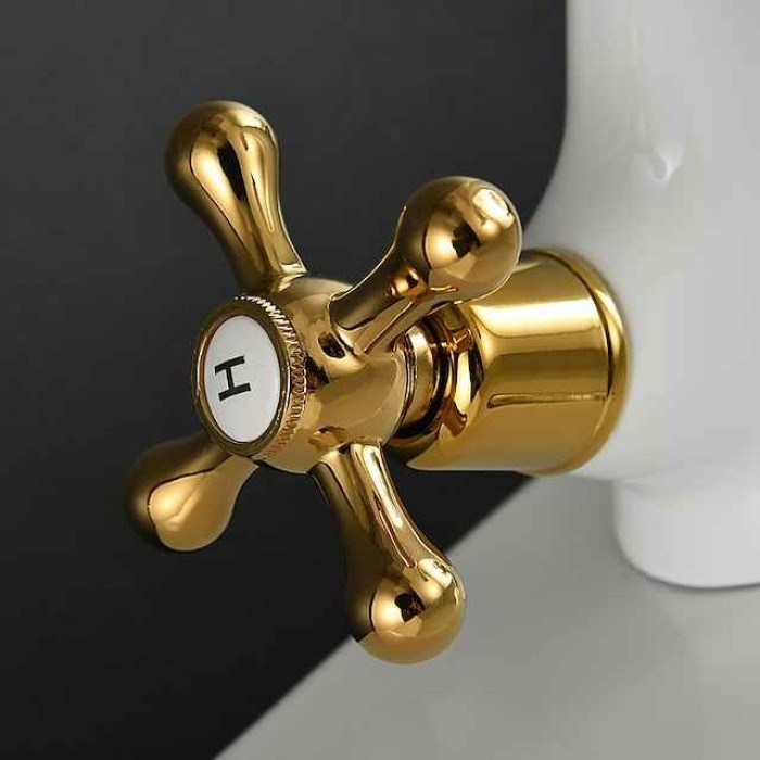 Bathroom Sink Faucet,Classic Electroplated / Painted Finishes Centerset Two Handles One Hole Bath Taps