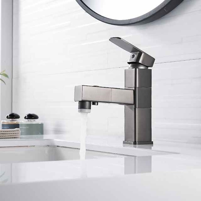 Bathroom Sink Faucet - Rotatable / Pull out / Classic Electroplated / Painted Finishes Centerset Single Handle One HoleBath Taps