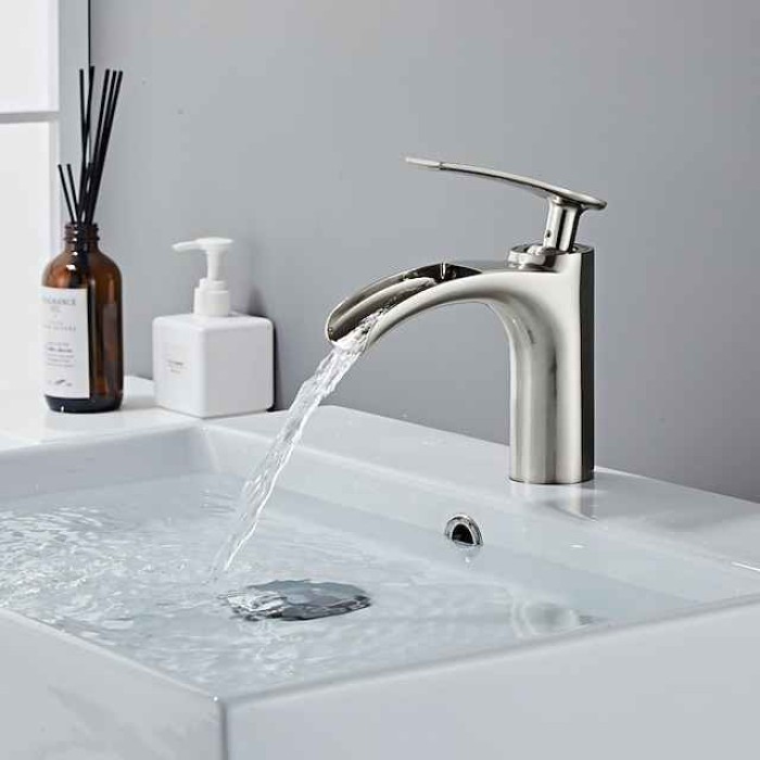 Bathroom Sink Faucet - Waterfall Electroplated Centerset Single Handle One HoleBath Taps