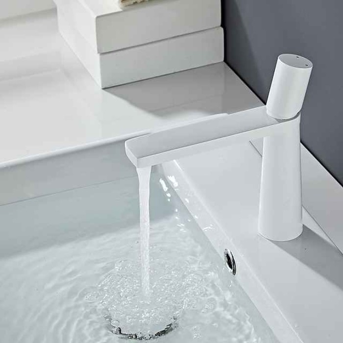 Bathroom Sink Faucet - Classic Electroplated / Painted Finishes Centerset Single Handle One HoleBath Taps