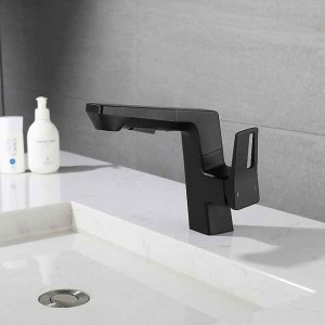 Bathroom Sink Faucet with Pull out Spray Rotatable / Pull out / Classic Electroplated / Painted Finishes Centerset Single Handle One HoleBath Temperature Display Taps