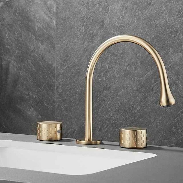 Bathroom Sink Faucet - Rotatable / Classic Electroplated Widespread Two Handles Three Holes Bath Taps