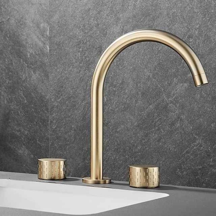 Bathroom Sink Faucet - Rotatable / Classic Electroplated Widespread Two Handles Three Holes Bath Taps