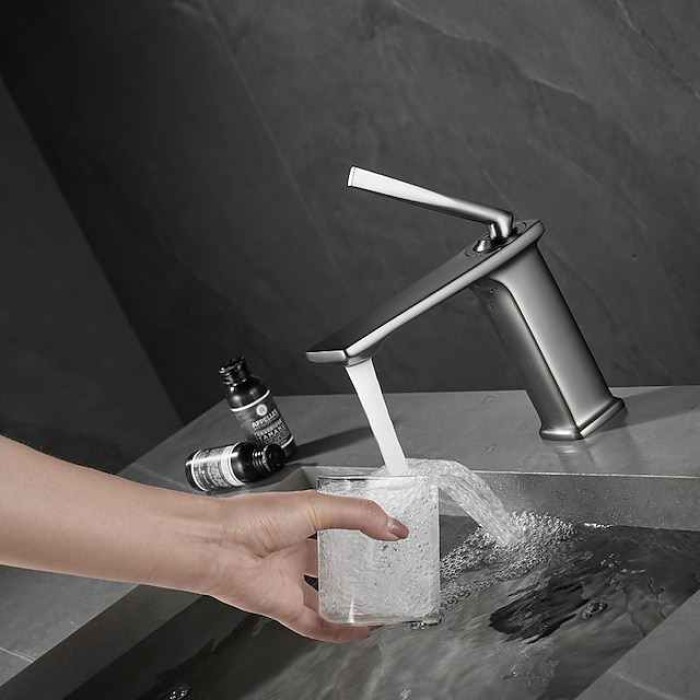 Bathroom Faucet Brass Sink Mixer Basin Taps Deck Mounted, Single Handle Monobloc Washroom Vessel Tap with Cold and Hot Hose