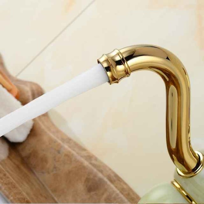 Bathroom Sink Faucet - Classic Electroplated Centerset Single Handle One HoleBath Taps