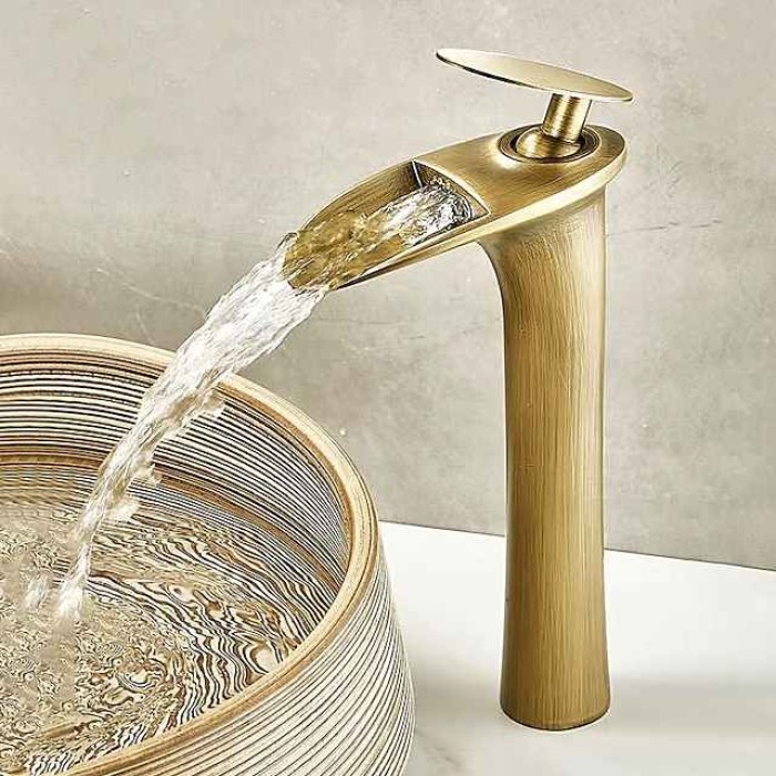 Bathroom Sink Faucet - Waterfall Electroplated / Painted Finishes Centerset Single Handle One HoleBath Taps