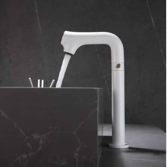 Bathroom Sink Faucet - Rotatable / LED / Classic Chrome / Brushed / Electroplated Centerset Single Handle One HoleBath Taps