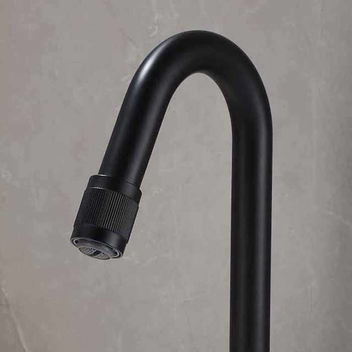 Bathroom Sink Faucet - Classic Painted Finishes Mount Outside Single Handle One HoleBath Taps