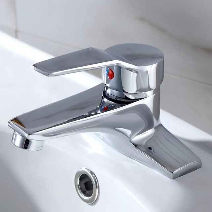 Bathroom Sink Faucet - Classic Electroplated Mount Outside Single Handle Two HolesBath Taps