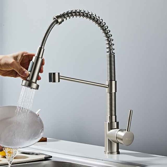 Kitchen Sink Mixer Faucet with Pull Out Spray, Single Handle One Hole Painted Finishes Pull-out / Pull-down Center-set Modern Contemporary Kitchen Taps